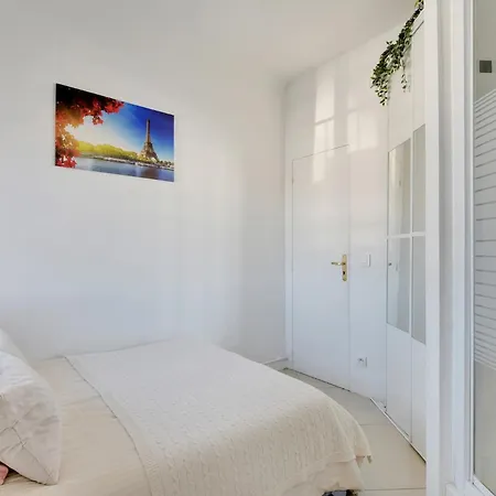 Apartament Invalides - Suffren - Unesco Paryż